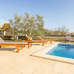 Villa Tedi