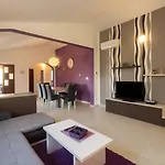 Tedi Villa Galižana
