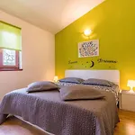 Tedi Villa *