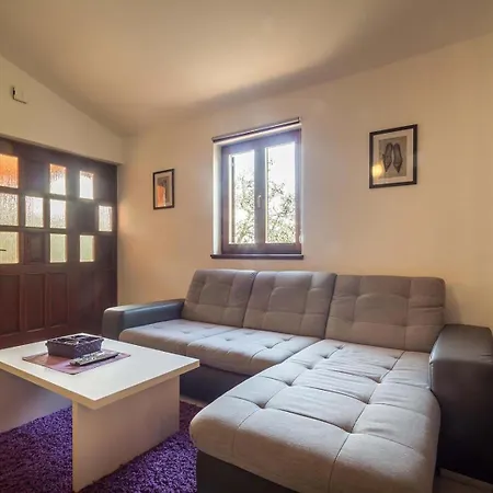 Tedi Villa Galižana