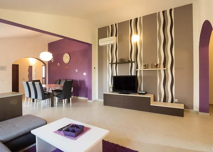 빌라 Tedi Galižana